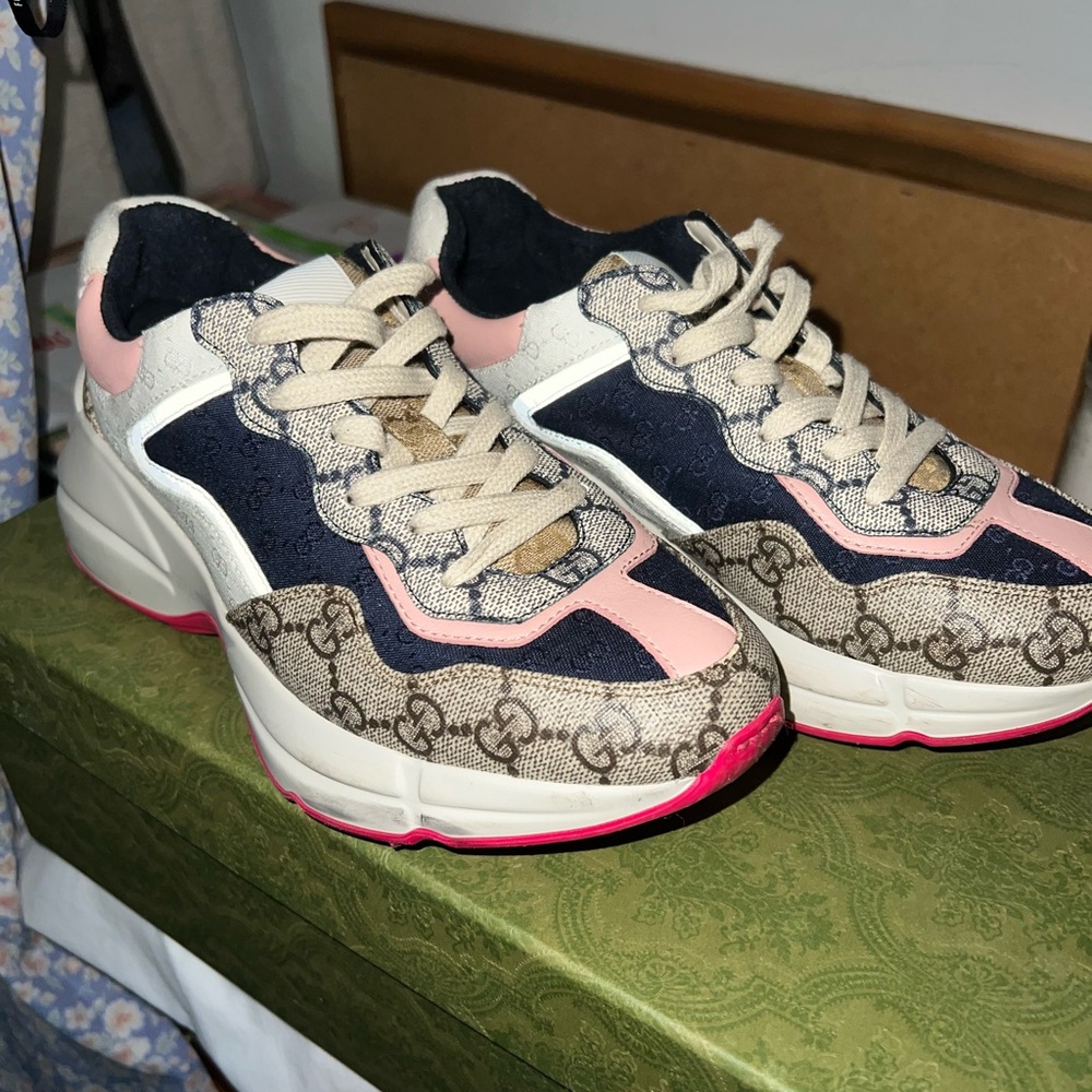 AUTHENTIC Women’s GG RHYTON SNEAKERS